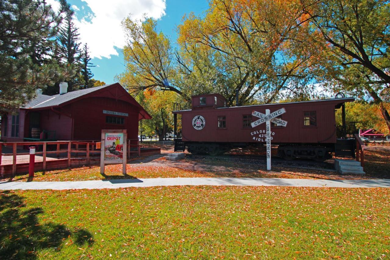 Topaz Lodge ブエナビスタ エクステリア 写真